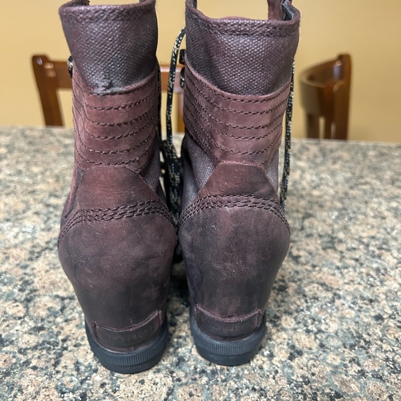 Sorel Women's Burgundy Lace-Up Wedge Booties - Picture 5 of 5